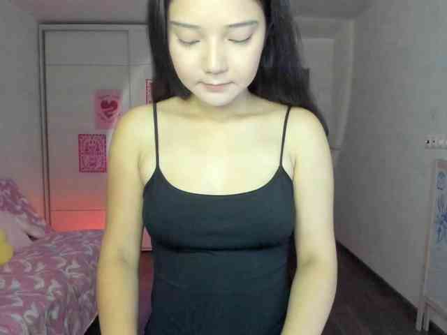 MilanaMittt webcam