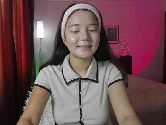 MilanaMittt webcam