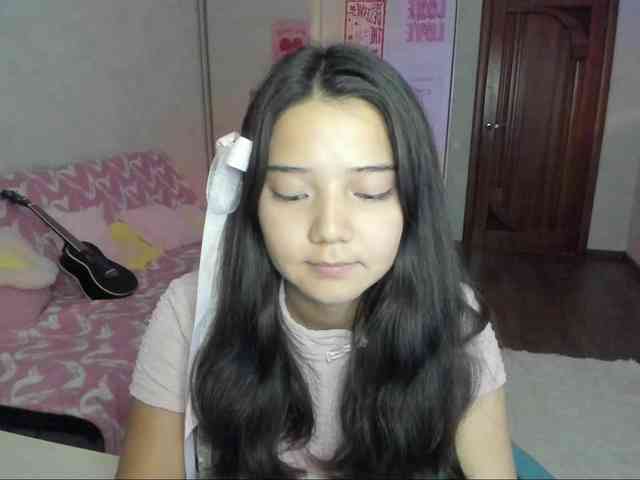 MilanaMittt webcam