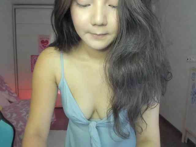 MilanaMittt webcam
