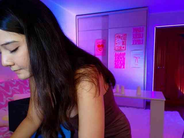 MilanaMittt webcam