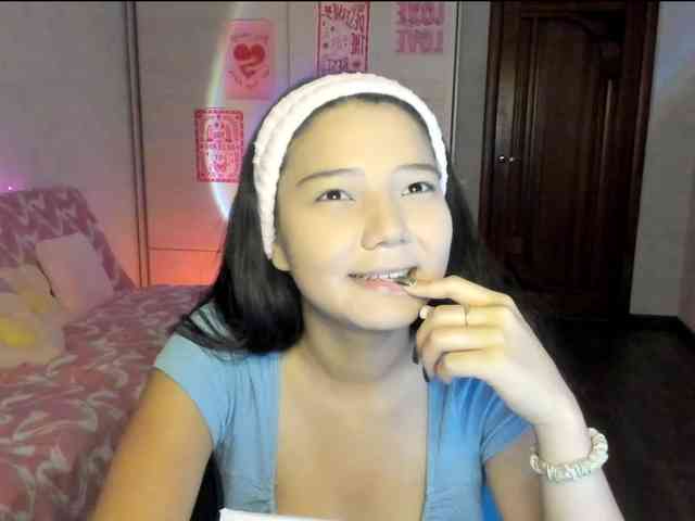 MilanaMittt webcam