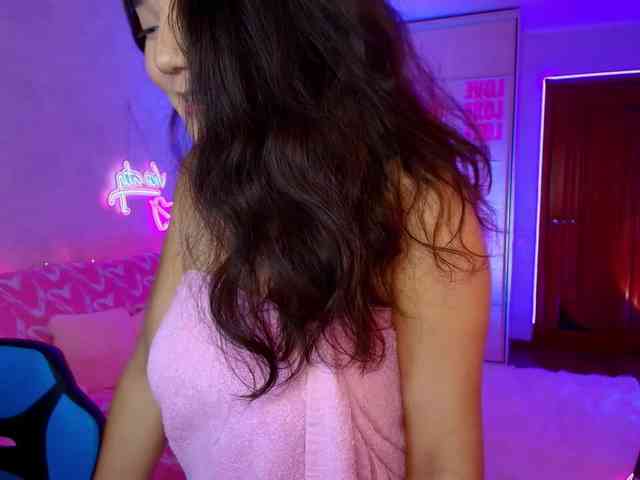 MilanaMittt webcam