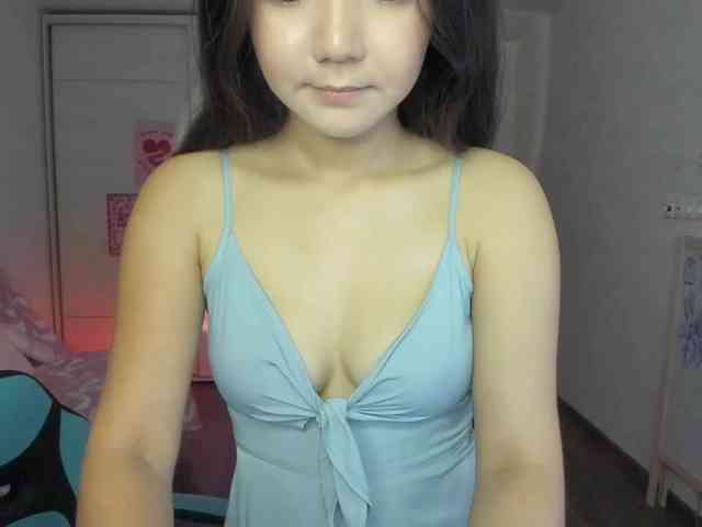 MilanaMittt webcam