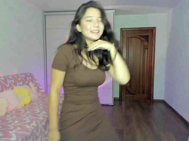 MilanaMittt webcam