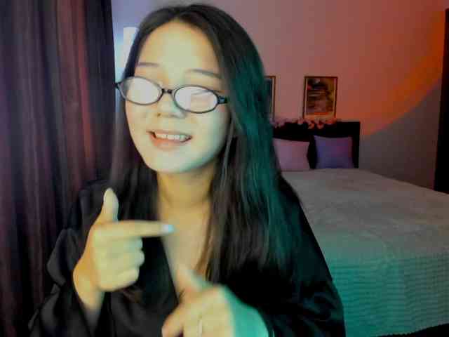 MilanaMittt webcam