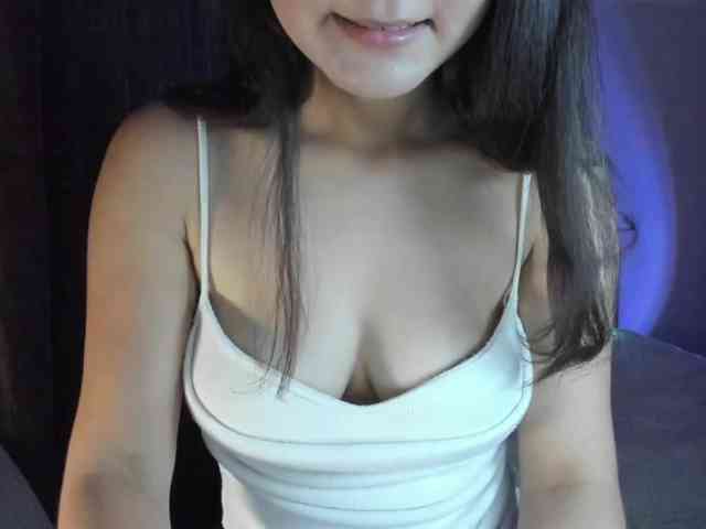 MilanaMittt webcam