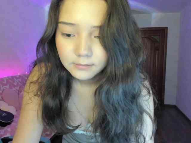MilanaMittt webcam