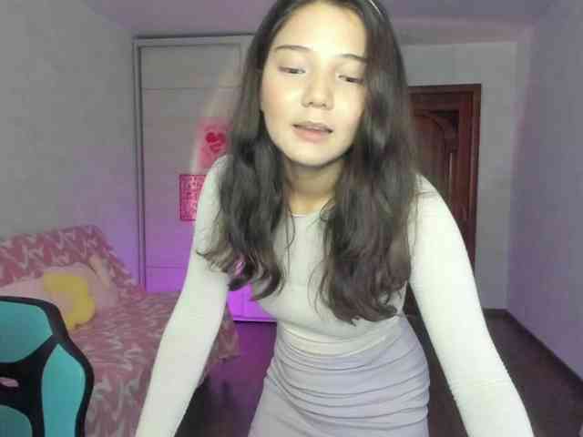 MilanaMittt webcam