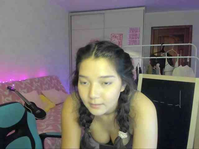 MilanaMittt webcam