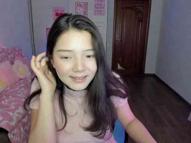 MilanaMittt webcam
