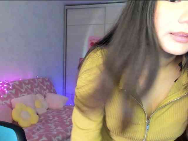 MilanaMittt webcam