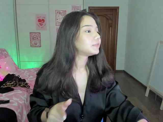 MilanaMittt webcam