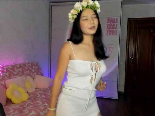 MilanaMittt webcam