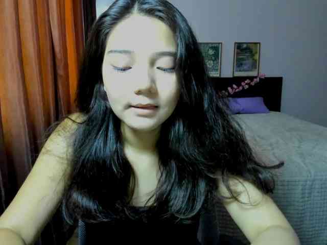 MilanaMittt webcam