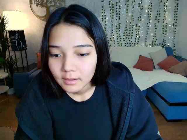 MilanaMittt webcam