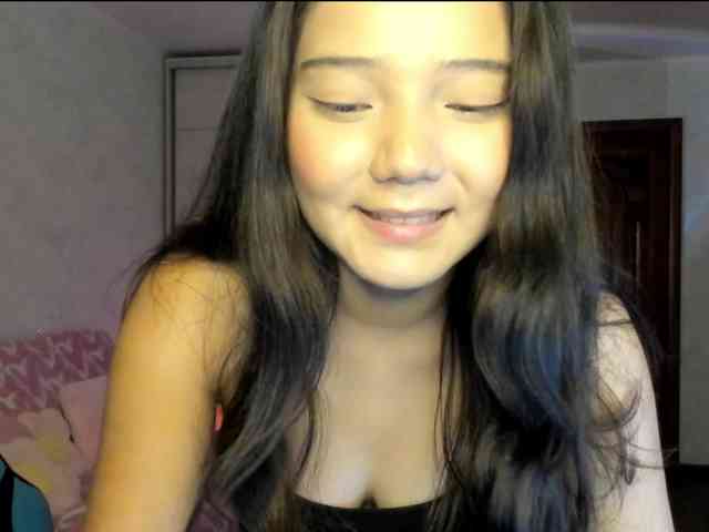 MilanaMittt webcam