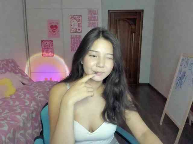 MilanaMittt webcam