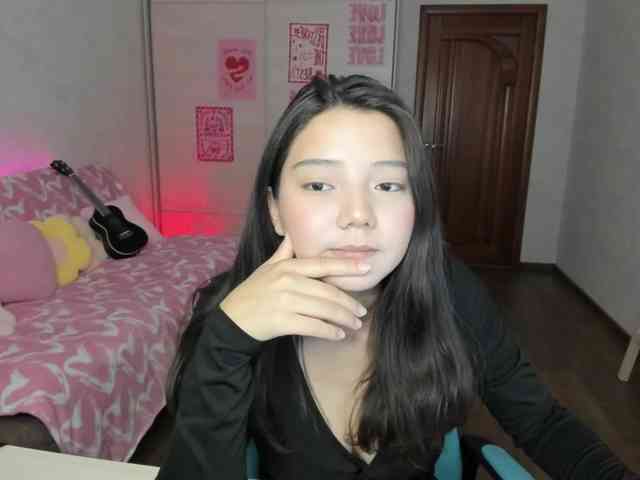MilanaMittt webcam