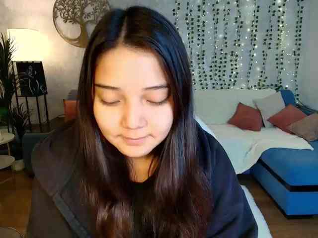 MilanaMittt webcam