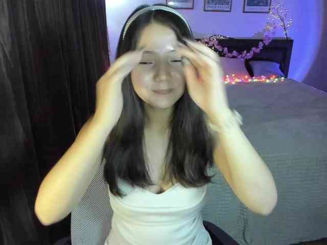 MilanaMittt webcam