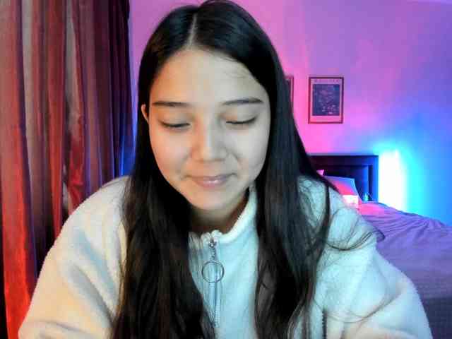 MilanaMittt webcam
