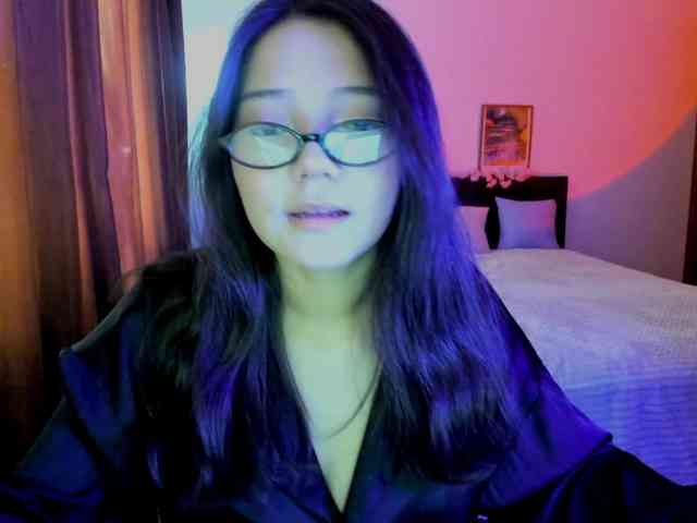 MilanaMittt webcam