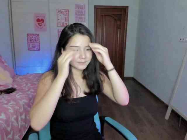 MilanaMittt webcam