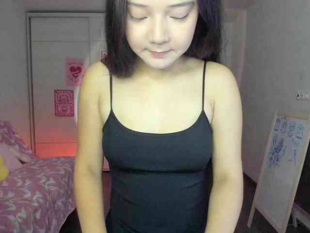 MilanaMittt webcam