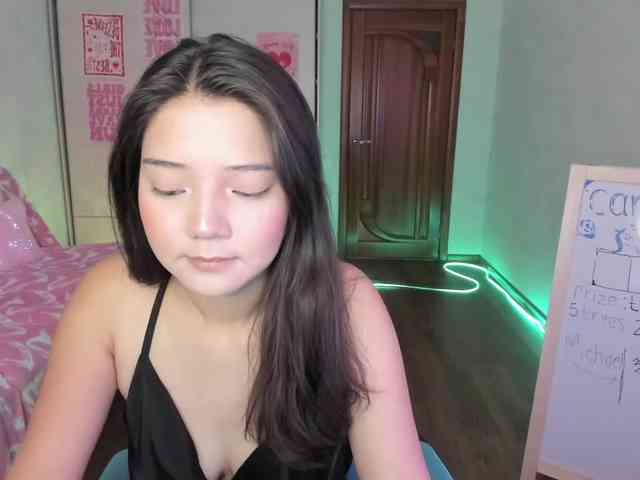 MilanaMittt webcam