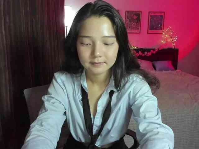 MilanaMittt webcam