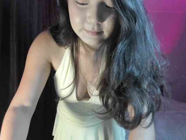 MilanaMittt webcam