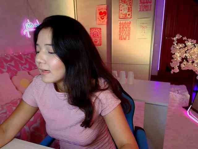 MilanaMittt webcam