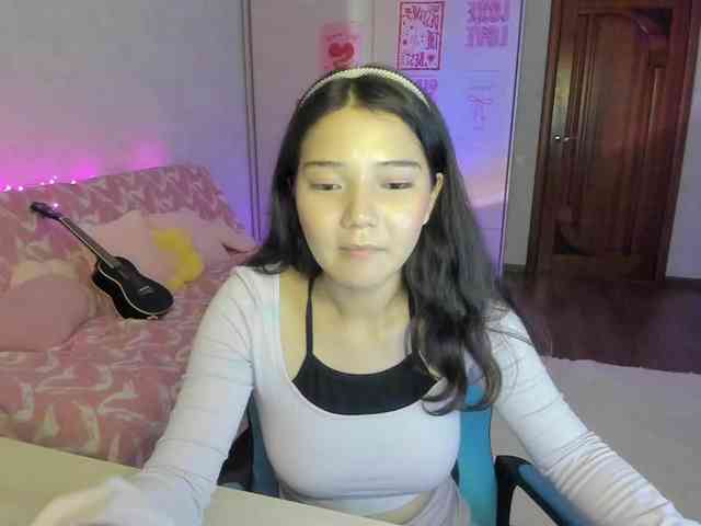 MilanaMittt webcam