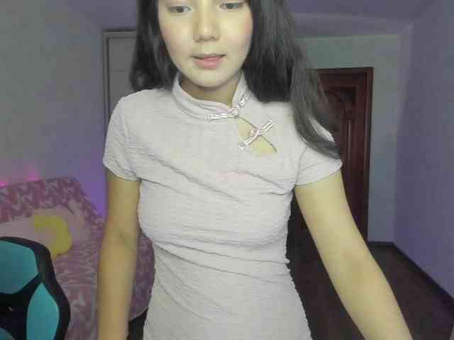 MilanaMittt webcam