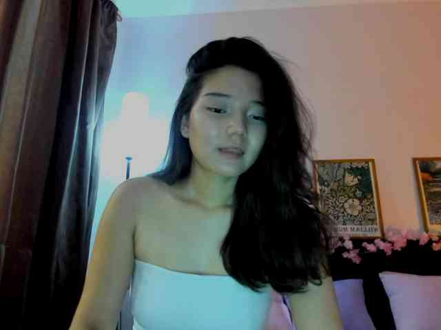 MilanaMittt webcam