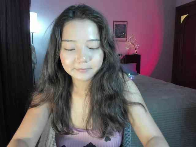 MilanaMittt webcam