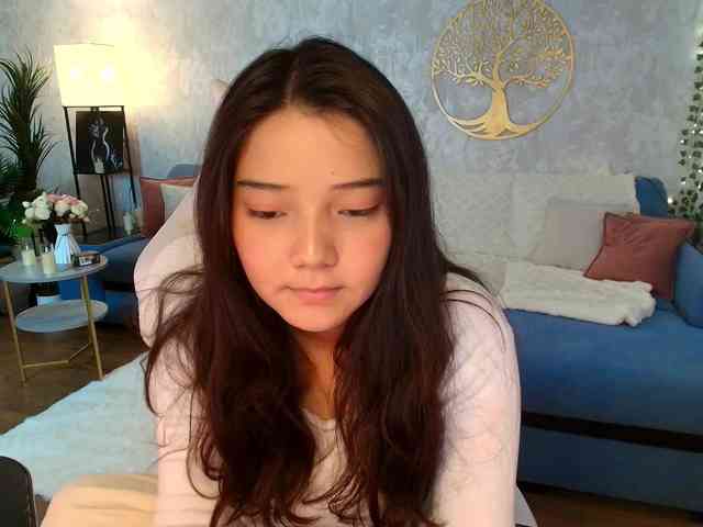 MilanaMittt webcam