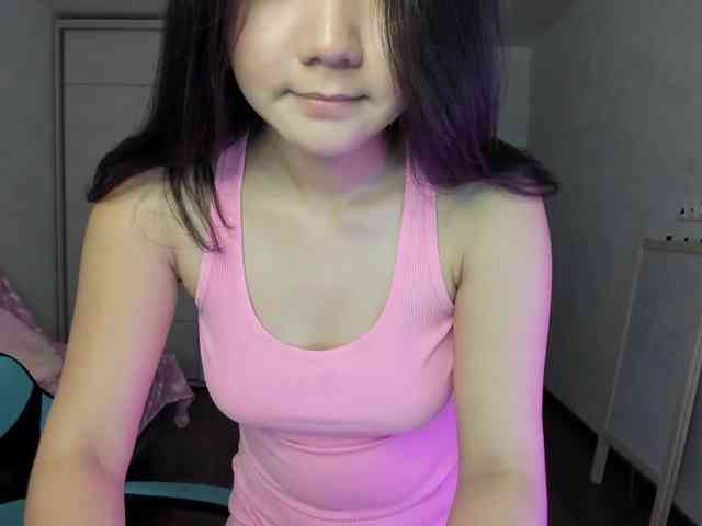 MilanaMittt webcam