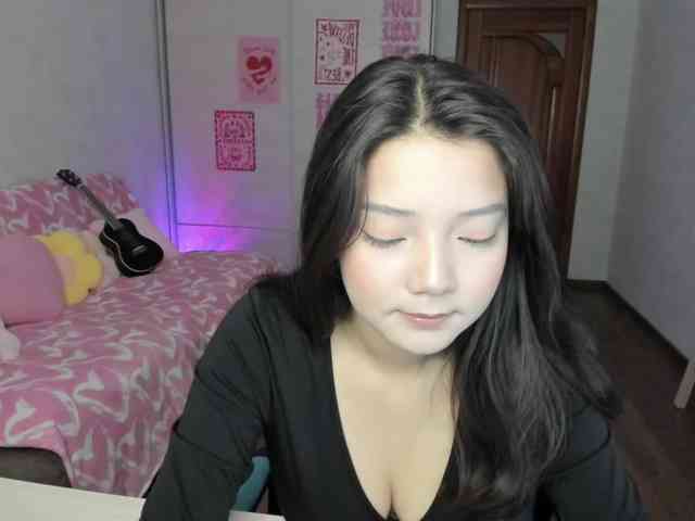MilanaMittt webcam