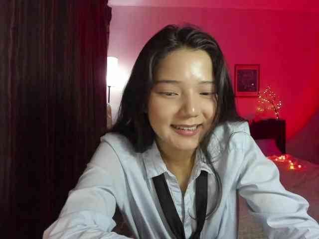 MilanaMittt webcam