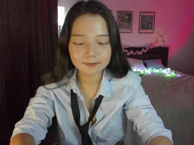 MilanaMittt webcam