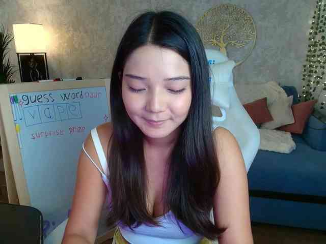 MilanaMittt webcam