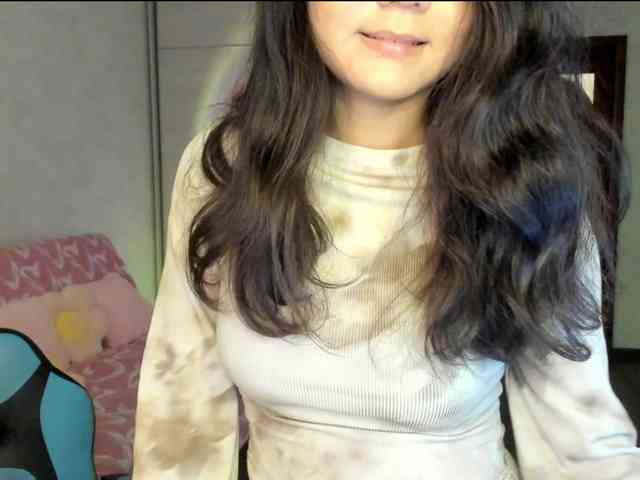 MilanaMittt webcam