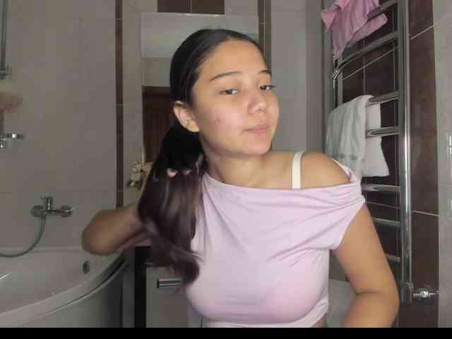 MilanaMittt webcam