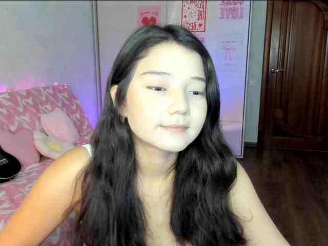 MilanaMittt webcam