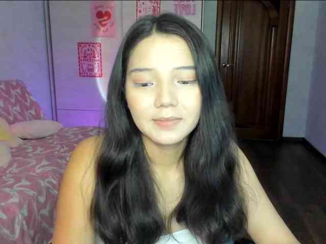 MilanaMittt webcam