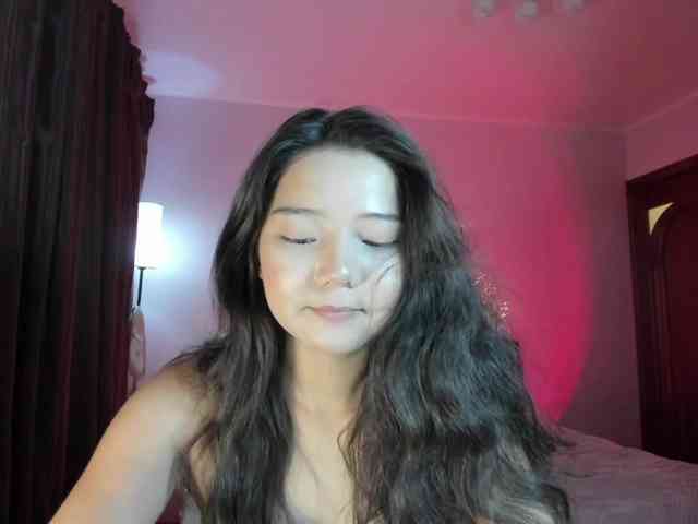 MilanaMittt webcam