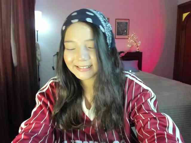 MilanaMittt webcam