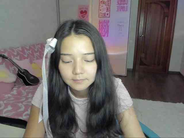 MilanaMittt webcam